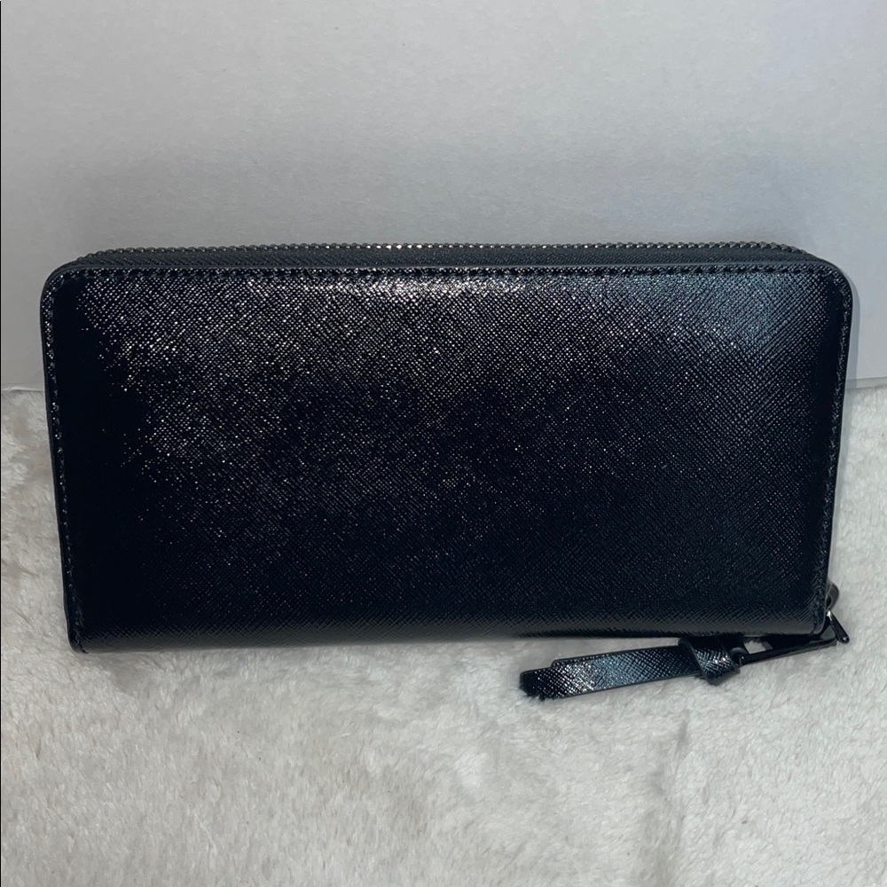 Marc Jacobs ‘The Continental’ Wallet - Picture 2 of 16